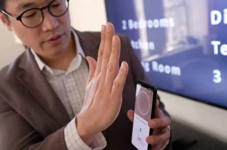 أحدث إصدارات هواتف LG سيستخدّم شرايين اليد لفتح الهاتف